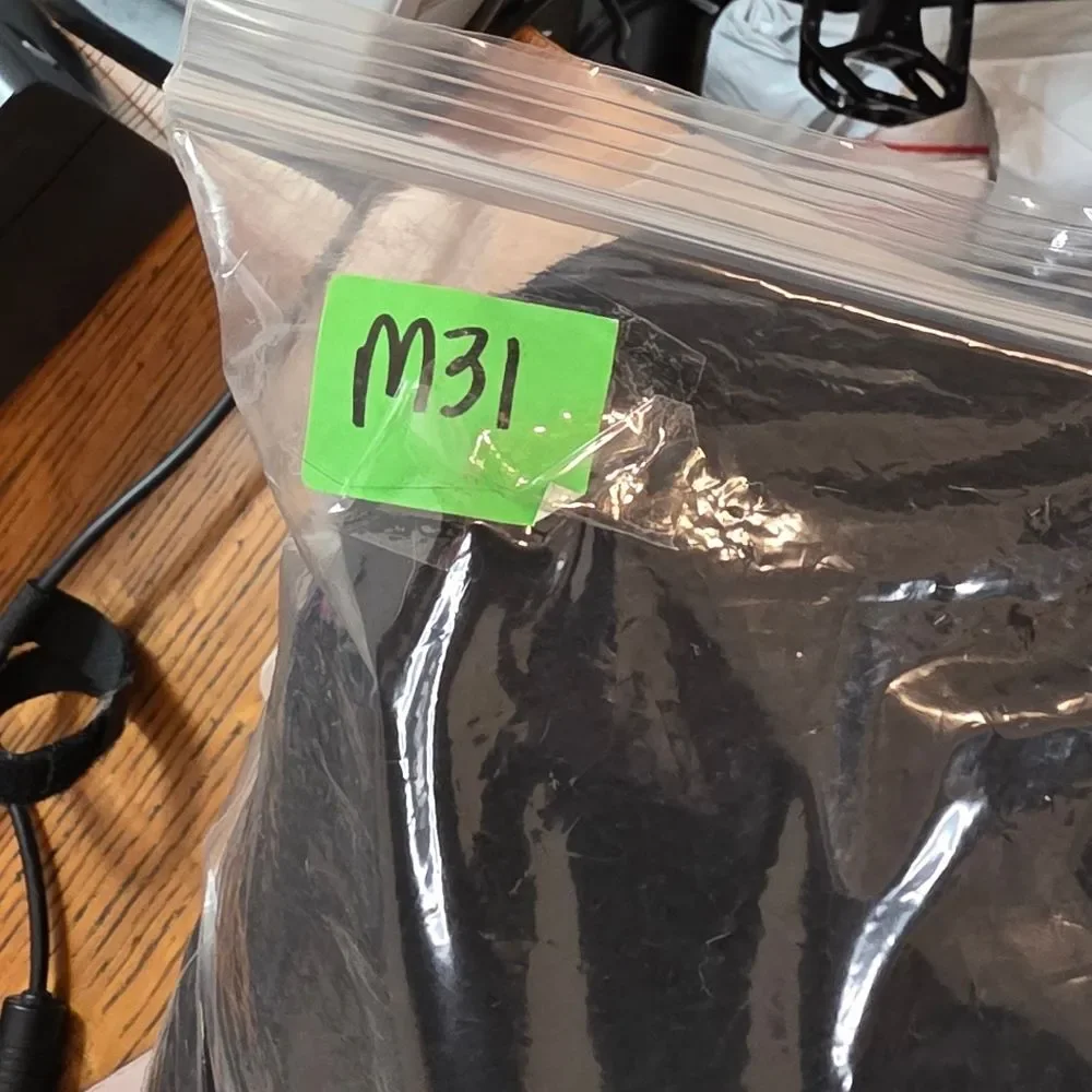 Calpak Black Sweatshirt Size Large - Picture 9 of 9